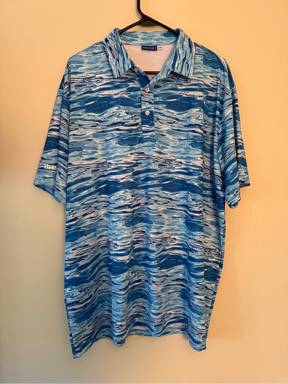 Hibiski Men's Blue Wave-Pattern Polo